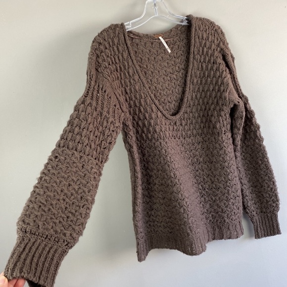 Free People Crashing Waves Wool Blend Pullover Sweater Size XS - Picture 8 of 12